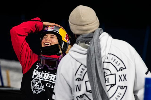 开云体育-自由式滑雪谷爱凌两项冲金 U型场地现集团优势